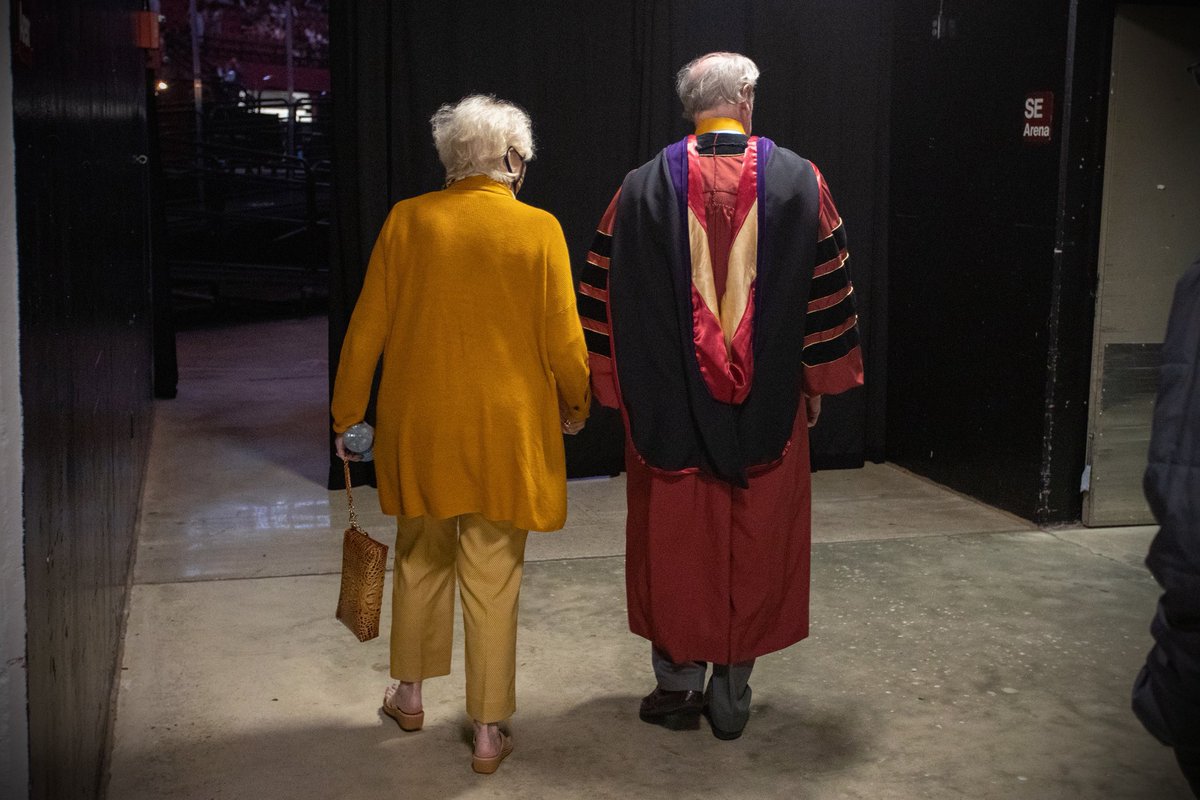 FSUnyc's tweet image. We join the Florida State community in mourning the passing of President John Thrasher. His leadership, spirit, and dedication to FSU will forever be remembered. Rest in peace, President Thrasher. @FloridaState