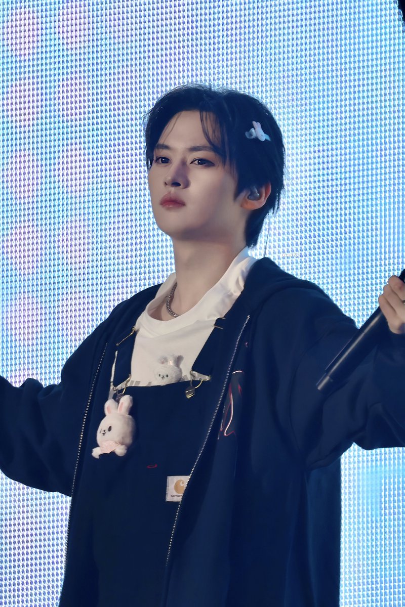 #승밍
유치원에서 놀이공원 놀러갓다가 처음만낫을거같음
사귄지 n년 알게된지 20년됐을 때
어린이날.. 이ㅇ벤트마냥 처음 만낫을 때처럼하고 오자는 말에 ㅇㅋ한 다음날
야구러버보이 차에 탄 삔꼽은멜빵보이
서로 마주보자마자 웃음부터 터트림