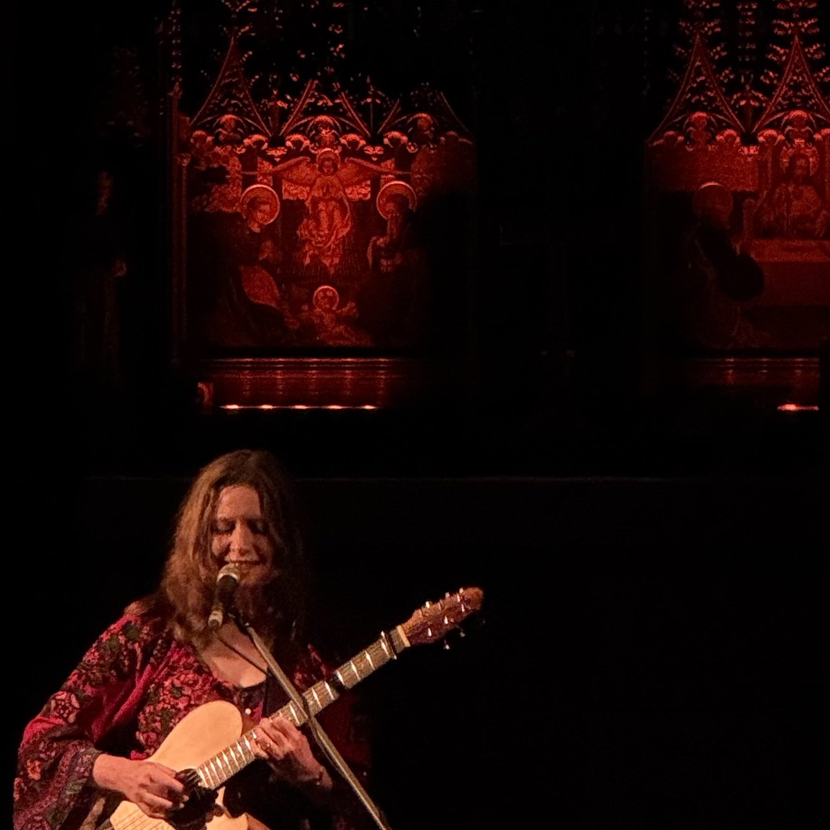 sarahmcquaid's tweet image. Martin bought some new #stagelighting earlier this year, and it certainly proved its worth last night at #TheChapelSessions #Netley — so lovely to be back in that beautiful venue for the third time! Huge thanks to -&amp;gt;