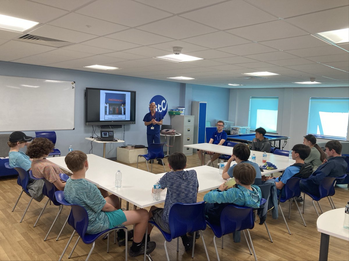 Everton in the Community (@eitc) on Twitter photo ๐ฅณ Our Stay Onside intervention programme has been in full swing over the last four weeks!
๐ From tackling knife crime through immersive VR and an educational workshop delivered by <a href="/Nurseclaypole/">Rob Jackson</a>, to footgolf, boxing, beach trips, and an unforgettable visit to Goodison Park, ๐ฅณ Our Stay Onside intervention programme has been in full swing over the last four weeks!
๐ From tackling knife crime through immersive VR and an educational workshop delivered by <a href="/Nurseclaypole/">Rob Jackson</a>, to footgolf, boxing, beach trips, and an unforgettable visit to Goodison Park,
