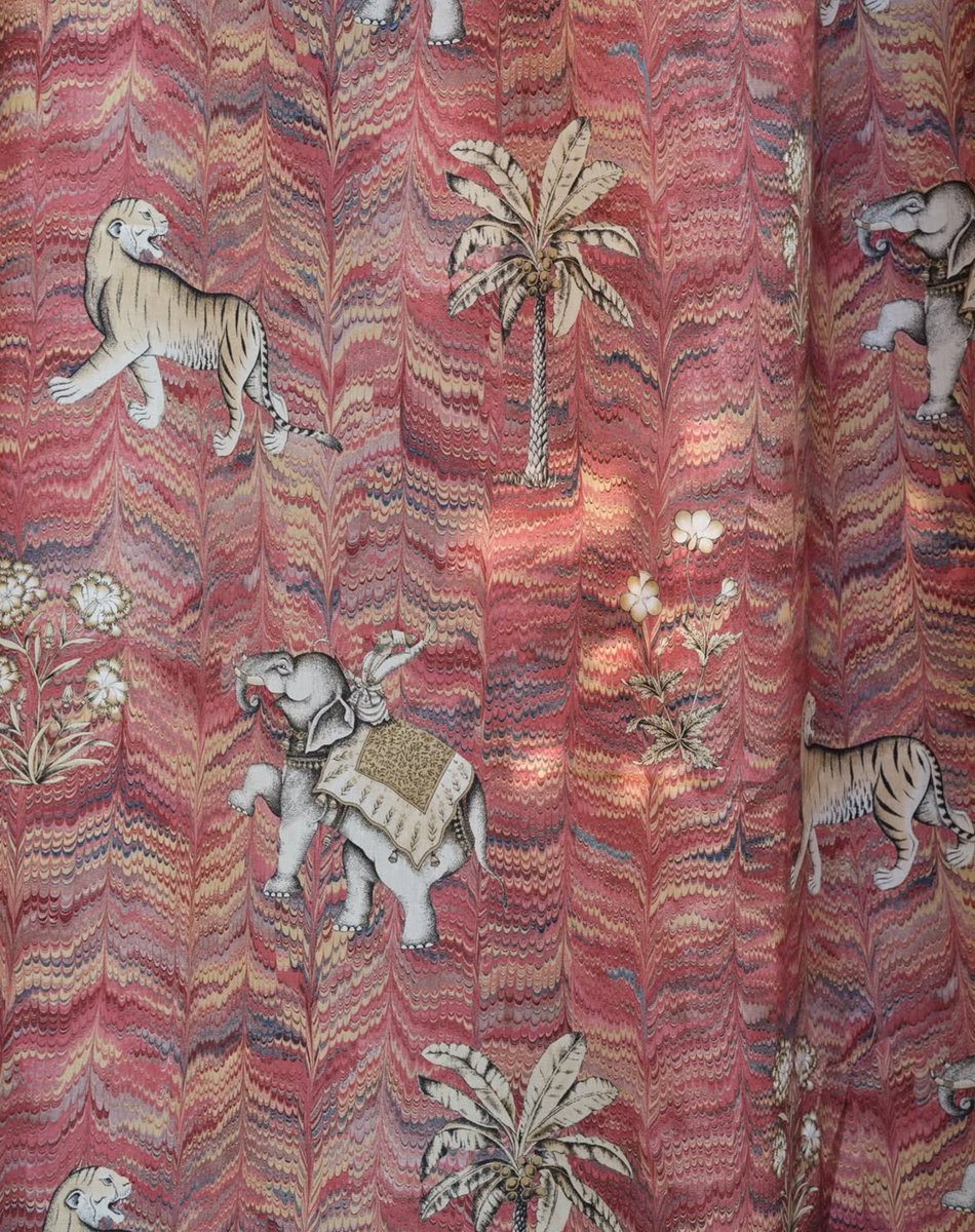 Curtaincraft's tweet photo. A richly decorative fabric rooted in narrative and craft, Jaipur, from Zoffany, draws on Mughal-inspired motifs – Indian elephants and tigers parade across a jewel-toned ground.
Find out more about our designer fabric suppliers at https://t.co/i8w6YsL51L
#Zoffany #Fabrics https://t.co/bYBZA9VAE3