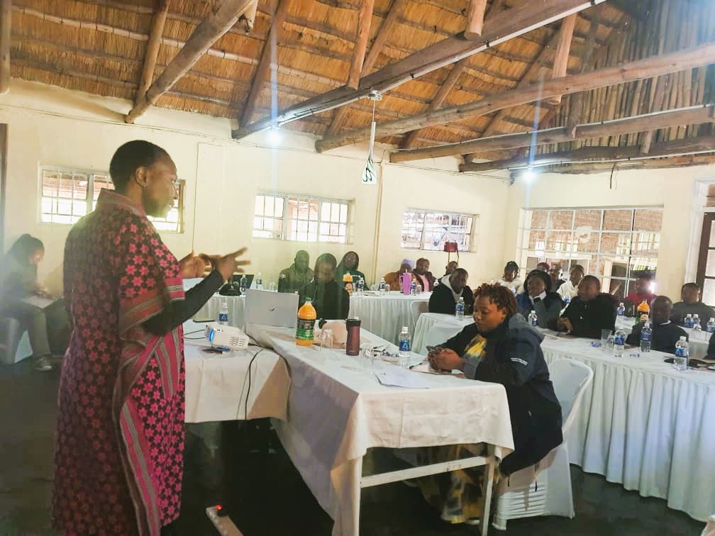 Zimbabwe Institute and Zimbabwe Youth Council, capacitate young people to track policy implementation and its impact on young people through establishment of the Zimbabwe Youth Policy Tracking Group, (ZYPTG).<a href="/IrlEmbPretoria/">Irish Embassy Pretoria</a> <a href="/SwissEmbZim/">Embassy of Switzerland in Zimbabwe</a> <a href="/NorwayMFA/">Norway MFA</a> <a href="/Palmecenter/">Olof Palme Internationella Center</a> <a href="/zimyouthcouncil/">Zimbabwe Youth Council</a>