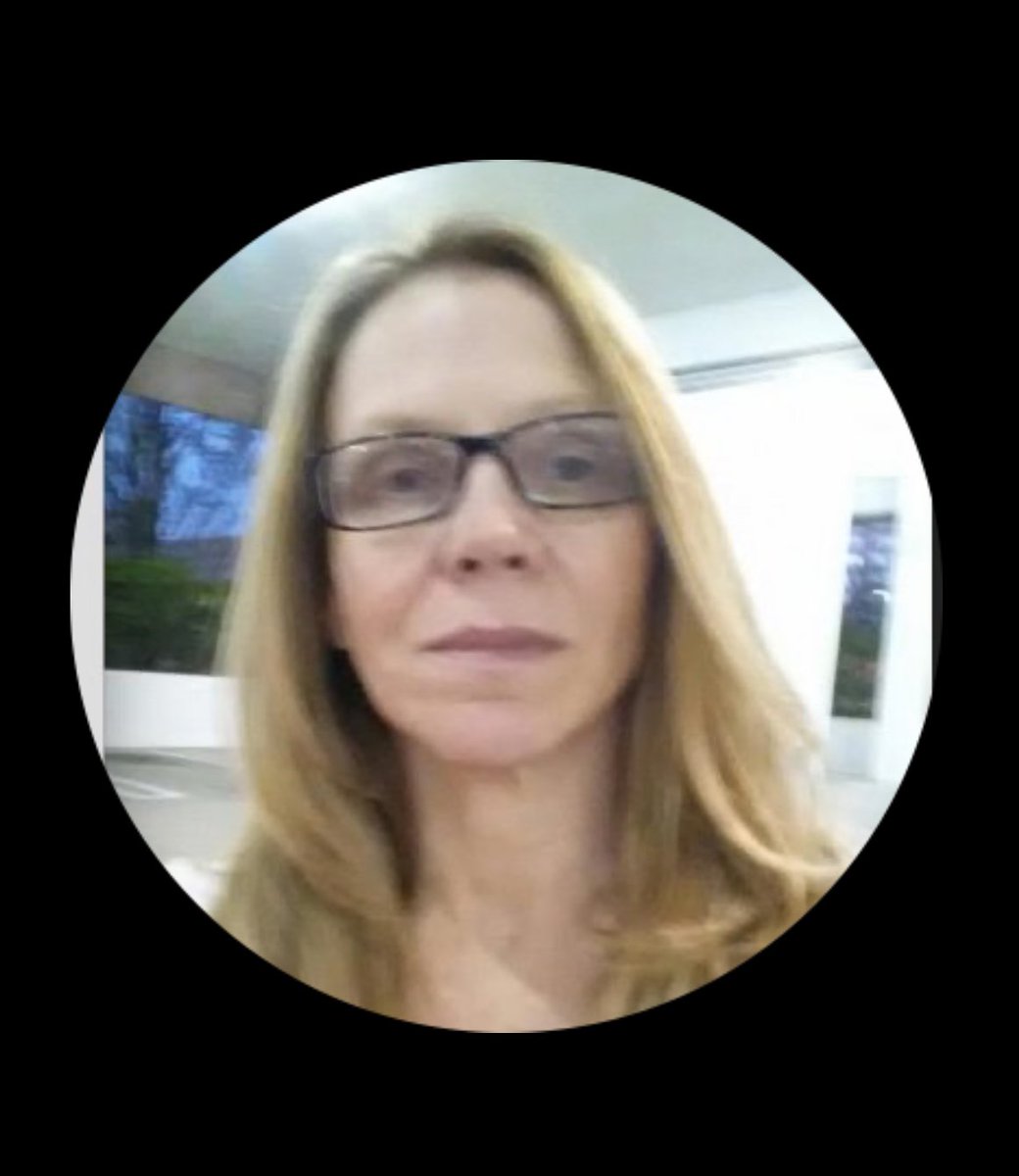 Mercedlost2144's tweet photo. @KarenSm45237029 @Fernand46357857 Look who’s talking…. Meth head granny, find a better picture with your glasses straight Einstein https://t.co/zSV0le8QTk
