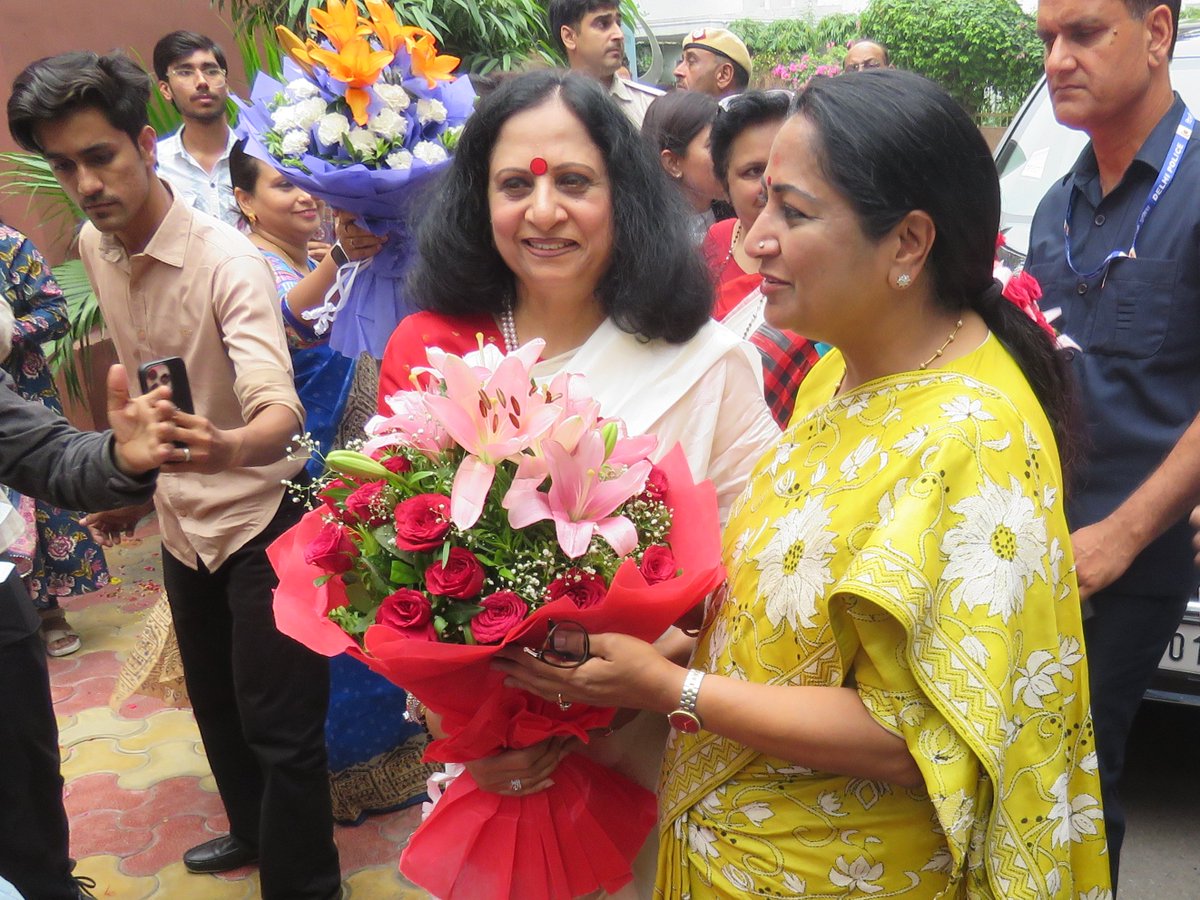 Dr. B.R. Ambedkar University Delhi (@weareaud) on Twitter photo Strong Step towards Viksit Bharat!
Delhi State Universities' meritorious students from economically weaker sections received scholarships from Hon'ble CM Smt. <a href="/gupta_rekha/">Rekha Gupta</a> Ji & Education Minister Sh. <a href="/ashishsood_bjp/">Ashish Sood</a> Ji. The Dept. of Higher Education's initiative is commendable. Strong Step towards Viksit Bharat!
Delhi State Universities' meritorious students from economically weaker sections received scholarships from Hon'ble CM Smt. <a href="/gupta_rekha/">Rekha Gupta</a> Ji & Education Minister Sh. <a href="/ashishsood_bjp/">Ashish Sood</a> Ji. The Dept. of Higher Education's initiative is commendable.