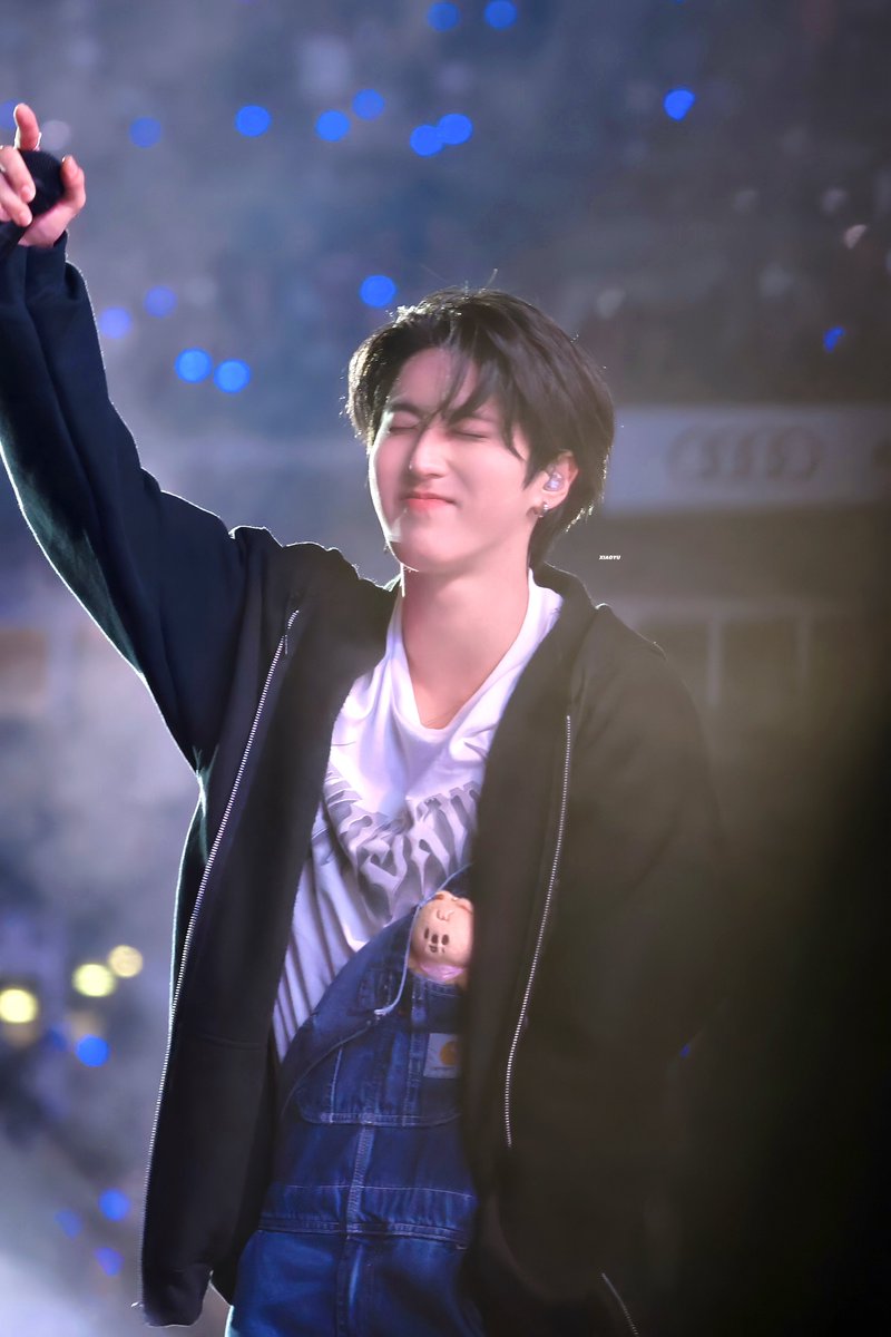 tinycrack's tweet photo. 250528 🐿️  HD
In dominATE SAN FRANCISCO

#StrayKids #SKZ #스트레이키즈 #스키즈
#Han #한 #한지성 https://t.co/hcmUeyEJI6
