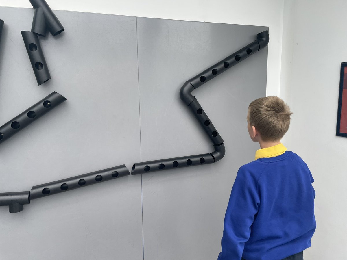 sandaigprimary's tweet image. Fun times at Glasgow Science Centre for P5, P6 and P7! @GSC1 #GSCLearningLab @STEMGlasgow
@STEMLearninguk @Jane_Arthur_
@Doug_GCC
@RAISEScotland
@EdScotSciences  @NASAEarth