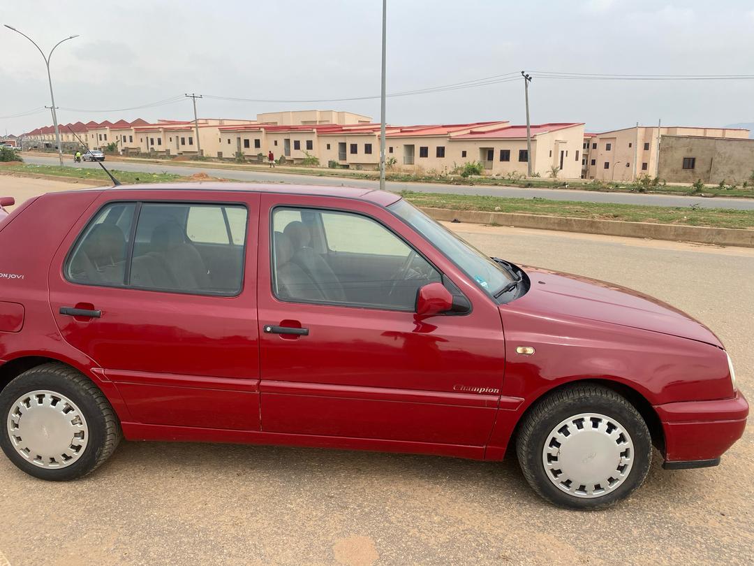 ebraheeemah's tweet photo. @Carsnationn Golf 4m https://t.co/Lphjb0RKa0