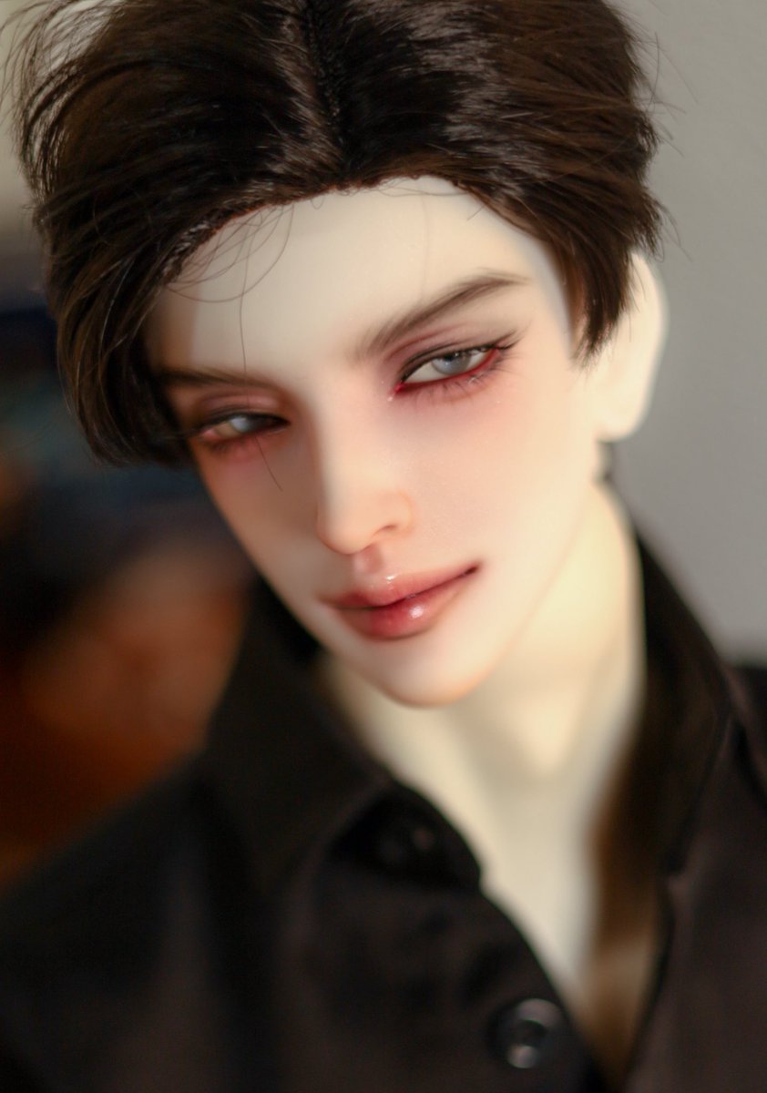 중간사진(왼쪽) 정도의 톤도 마음에 들었는데 완성하니 그냥 저희집 친구네요😅ㅋㅋ