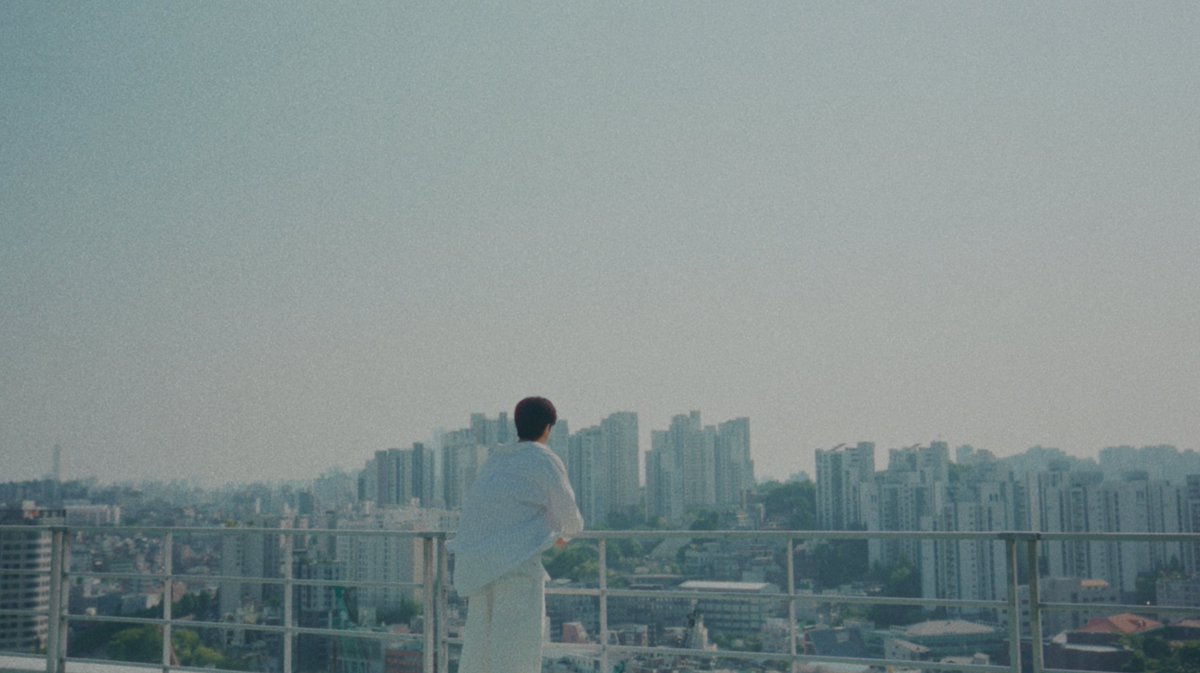 AYUTO_official's tweet image. 『安達祐人 - BLUE SPRING (Official Music Video)』Release！🟦

📹youtu.be/p1d3Bdg4EVo

#BLUESPRING