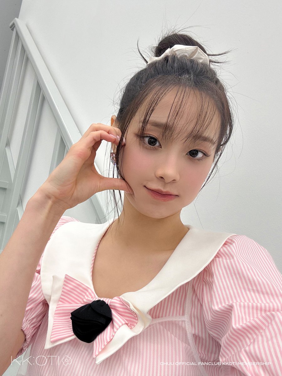 [📸]
#forKKOTI Harper’s BAZAAR MAGAZINE

🔗weverse.io/chuu/media/4-1…

#CHUU #츄
