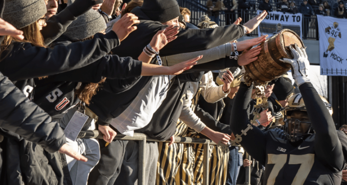 AlanKarpick's tweet image. Join me and @MorningTeam18 at 6:35 for the Gold and Black Report. We will talk what's next for #Purdue football, kickoff times and more. See you soon! @WLFI @GoldandBlackcom