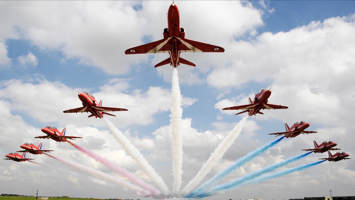 EMA_Airport's tweet image. The world-famous Red Arrows will fly above East Midlands Airport in July as part of the airport’s diamond anniversary celebrations.✈️ 

An extended weekend of family fun days is to take place to mark the 60th anniversary of the airport’s official opening by HRH the Duke of…
