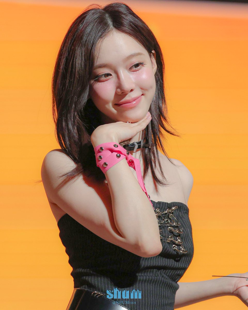 SHUM❄️슌 tweet media