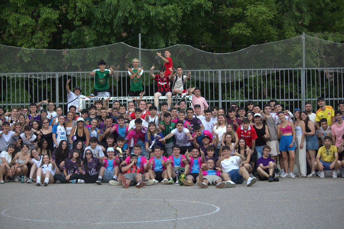 Andrea Cueva tweet media