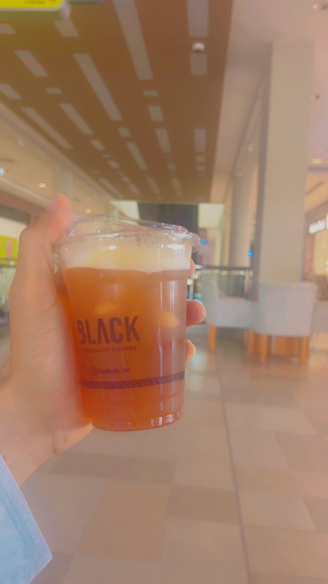 وانك كل ما ارجو ❤️❤️ فهيا نكتب الاملَ .. 
فلا تذهب ولا تقسو 🧡🧡 فرفقاَ عدتُ ما احتَمِلَ
فأدنو مني يا سكنآ  ♥️♥️ وعانق قلبيَ (يا )الوجِلَ 
يطيب فؤاديَ العاشق♥️♥️ بوصلكَ حبٌ (ن) اكتملَ