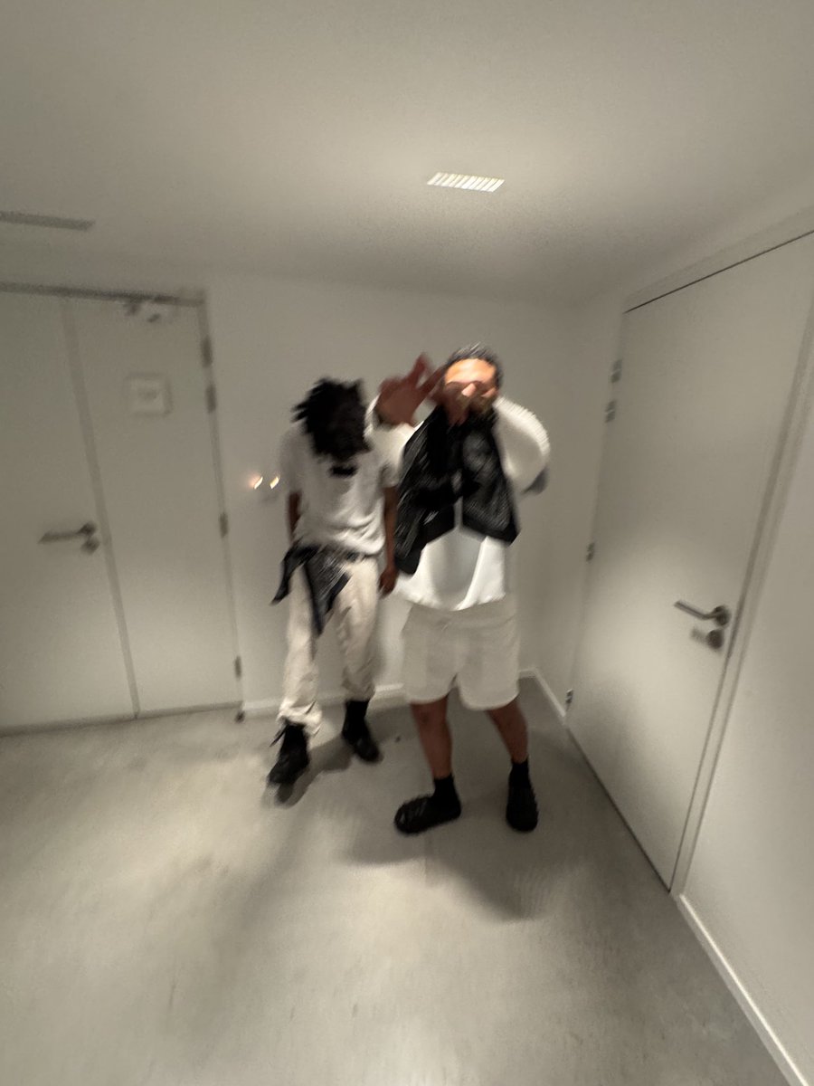 implaccable (@implaccable1) on Twitter photo 