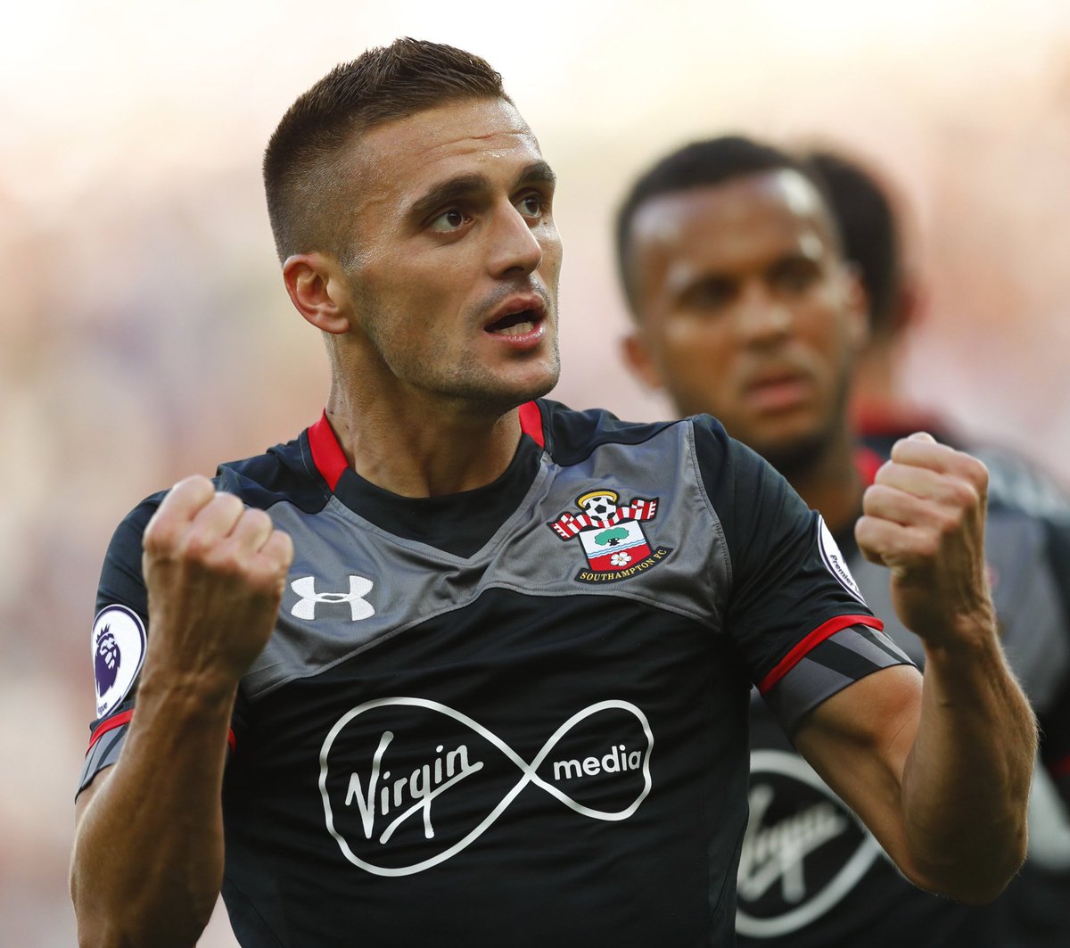 SaintsExtra's tweet photo. 🚨 Dusan Tadic (36) is ‘not keen’ on staying at Turkish side Fenerbahce &amp; has offers to leave this summer from ‘many clubs’, including former sides Southampton &amp; Ajax #saintsfc @doruktec https://t.co/oZkpOdnXuj