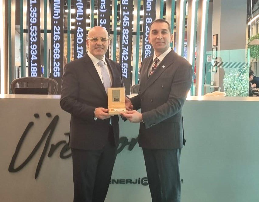 Ercan Özbek tweet media