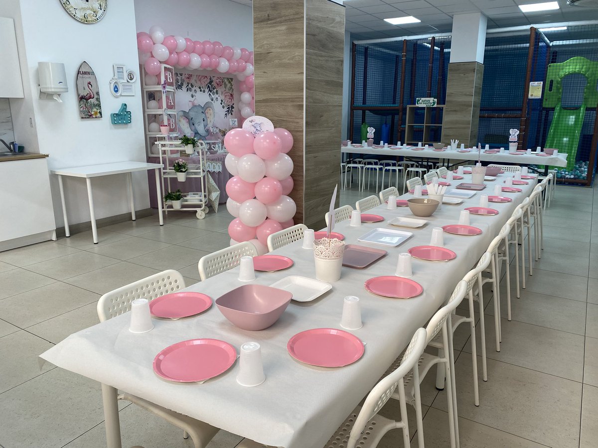FunInsideParty's tweet photo. La llegada de un bebé es algo maravilloso. Noe Salomé fue el nombre elegido para la pequeña🤰🏻🐘. Decoramos todo a su gusto y fue genial la celebración, gracias por confiar en nosotros🤗 #BabyShowerNoeSalomé #funinsideparty #funinside #decoracionesfuninside #eventos #celebraciones https://t.co/NYO0MiRswH