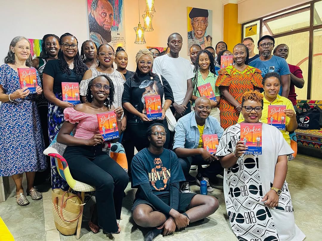 Propaganda we are not falling for......

Kenyans don't read......😂

But we keep selling out😁🤭
#Reading #bookstore #BooksWorthReading #readingchallenge