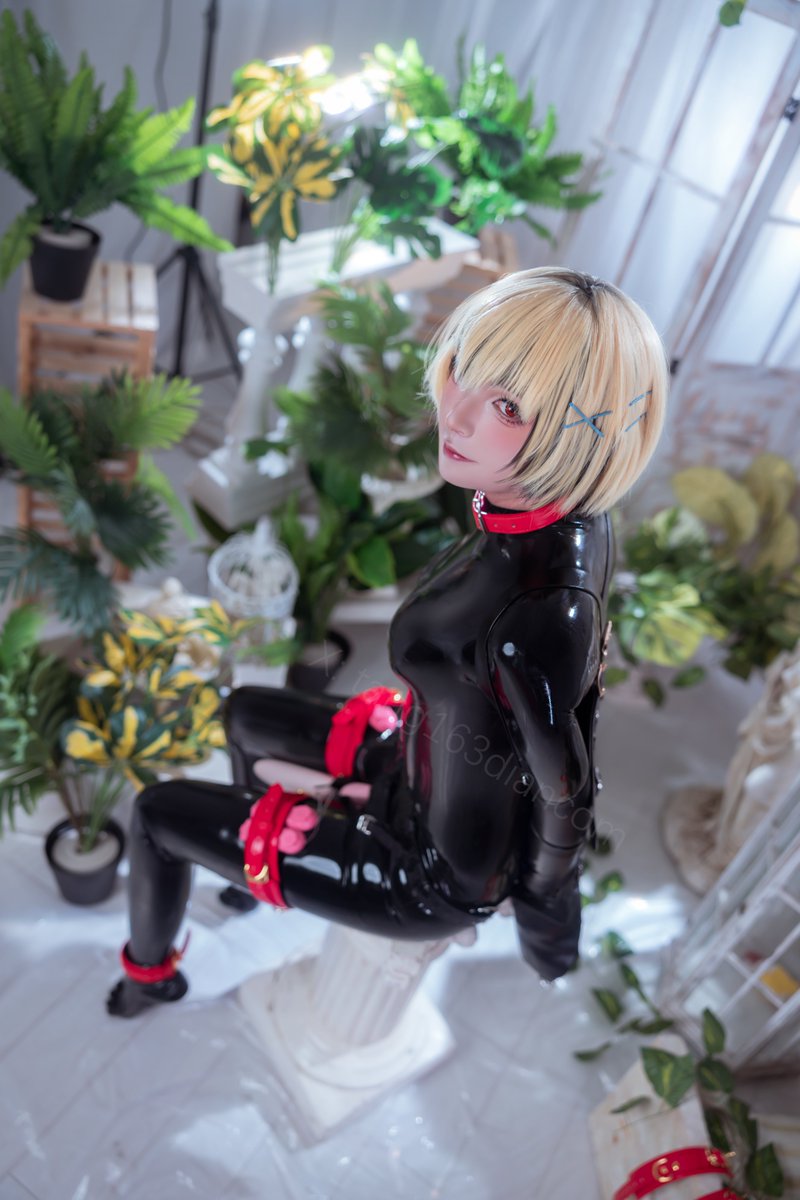 tang163diancom's tweet photo. 妄想美术部~虎猫巧克力冰淇淋cosplay~下

为数不多有戴上拘束直臂单手套

トラ子:@tang163diancom 
📷:@hpomgs 
原作:@puringaoisiyo
#cosplay #Latex #クロネコチョコアイス https://t.co/yZY2LVKyxO