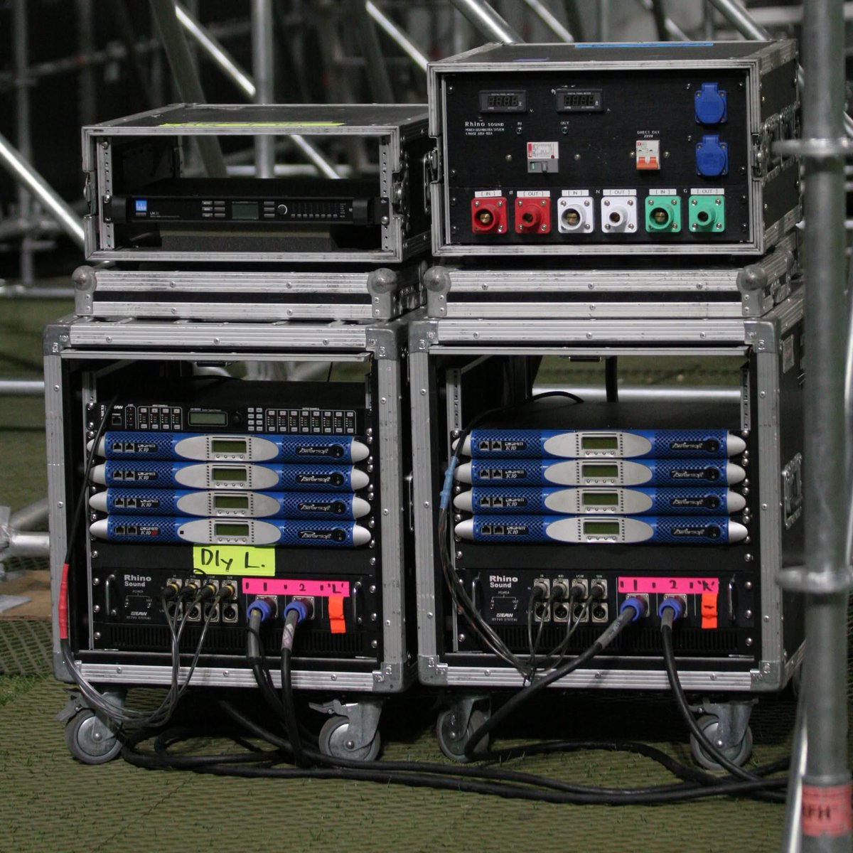 Powersoft_Japan's tweet image. Happy Friday!!☀️

お手持ちのPowersoftアンプをどの様にお使いですか？？
皆さんのアンプラックもぜひ見せてください！！

#Powersoft #audioengineer #soundengineering #proaudio #amplifier #audioinstalls #HumanAudioExperience
#プロオーディオ　#パワーアンプ