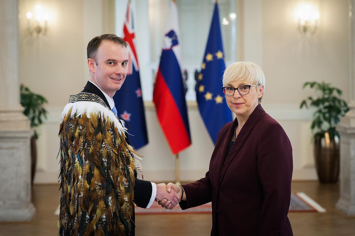 New Zealand Embassy Vienna (@nzinvienna) on Twitter photo It was a pleasure to present credentials to Slovenian President Nataša Pirc Musar <a href="/nmusar/">Nataša Pirc Musar</a>. We reaffirmed our commitment to working together to meet global challenges and seize the opportunities presented by the EU/NZ FTA 🇳🇿🤝🇸🇮 It was a pleasure to present credentials to Slovenian President Nataša Pirc Musar <a href="/nmusar/">Nataša Pirc Musar</a>. We reaffirmed our commitment to working together to meet global challenges and seize the opportunities presented by the EU/NZ FTA 🇳🇿🤝🇸🇮