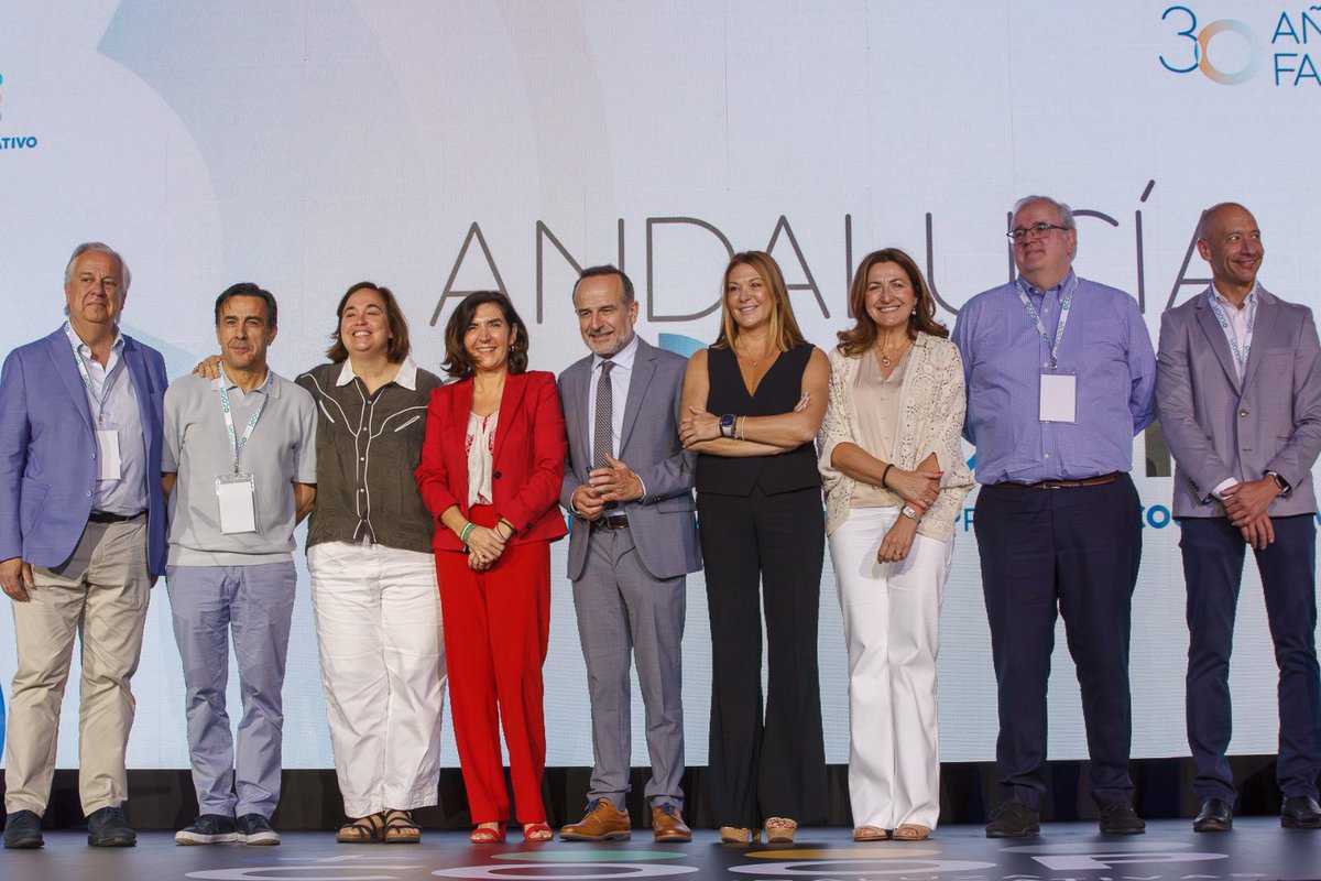 Agradecemos a nuestros mecenas que han apostado por un congreso a la altura de nuestra nueva identidad #MásCooperativas

<a href="/economia_social/">Escuela de Economía Social</a>
@FiareBE
<a href="/Coviran/">Covirán</a>
#novocare 
@Bidafarma

#30AñosMásCoop