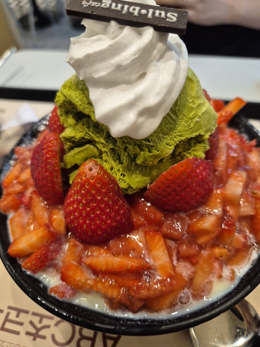 H3Bb__'s tweet photo. #hanyang
라멘이랑 빙수 뿌셧어요 https://t.co/ba6XkC4etH