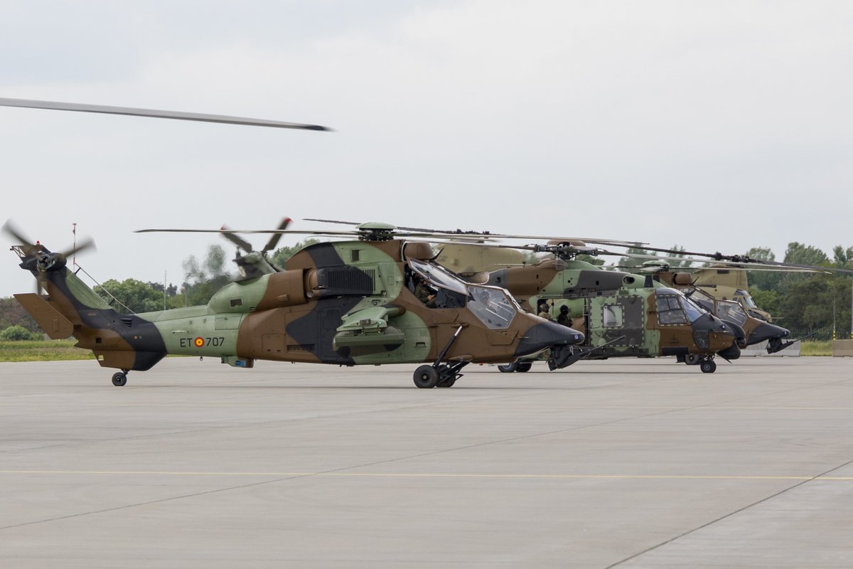 CGTAD_NRDC_ESP's tweet image. #Picoftheweek Spanish military helicopter deployed in Slovakia #SVK #STLI25
#WeAreNATO