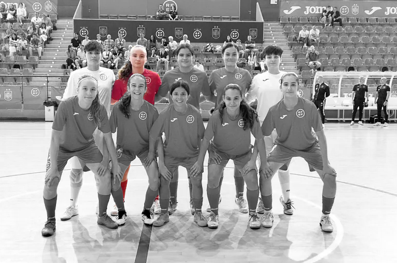 Fexfutbol (@fedexfutbol) on Twitter photo 🇪🇦 | #SelecciónEspañola |
¡¡¡Las extremeñas MARINA SIERRA (<a href="/NavalmoralFS/">Navalmoral FS</a>) y MARÍA LÓPEZ (<a href="/ADMadroneraFS/">Ad Madroñera Fs</a>), convocadas de nuevo por la <a href="/SEFutbolFem/">Selección Española Femenina de Fútbol</a> Sub-15 de 🥅FÚTBOL SALA para los amistosos ante 🇵🇹Portugal de los próximos días 18 y 19 de junio!!!
👏🏼👏🏼👏🏼¡Enhorabuena chicas! 🇪🇦 | #SelecciónEspañola |
¡¡¡Las extremeñas MARINA SIERRA (<a href="/NavalmoralFS/">Navalmoral FS</a>) y MARÍA LÓPEZ (<a href="/ADMadroneraFS/">Ad Madroñera Fs</a>), convocadas de nuevo por la <a href="/SEFutbolFem/">Selección Española Femenina de Fútbol</a> Sub-15 de 🥅FÚTBOL SALA para los amistosos ante 🇵🇹Portugal de los próximos días 18 y 19 de junio!!!
👏🏼👏🏼👏🏼¡Enhorabuena chicas!