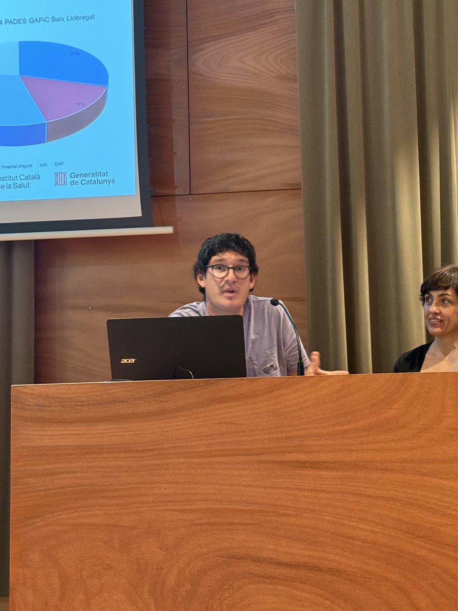 El PADES va més enllà del final de vida! Dona suport integral i millora la qualitat de vida de persones amb malalties avançades. Adapta l’atenció a cada necessitat. Xavier Costa ens ho explica. (#GAPiCBaixLlobregat)
#JornadaCrònics25 #CrònX <a href="/primariaicscat/">Atenció Primària i a la Comunitat de l'ICS</a> ⁦<a href="/salutcat/">Salut</a>⁩