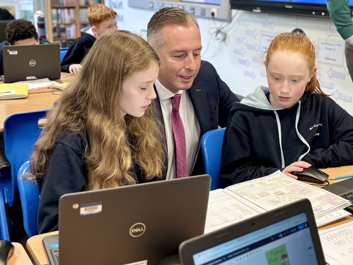 Education_NI's tweet photo. Education Minister @paulgivan visited St Colman's Primary School this morning to meet with Vice Principal Ciaran McCaffery, Chairperson of the Board of Governors, Nuala McMorrow, and Paul Gill from the Board of Governors. 

The minister toured the school and listened to a performance from the choir. He also had a useful discussion on the school's vision and future plans.