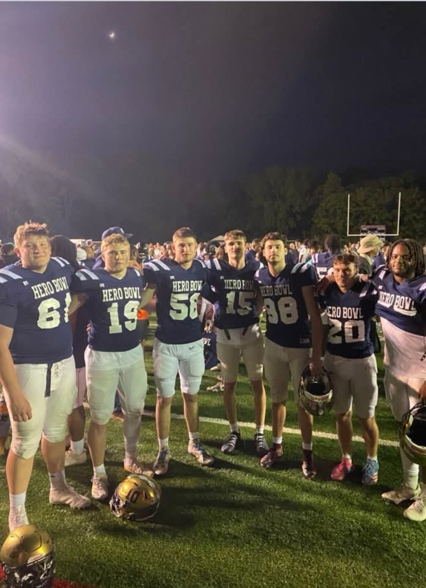 Last HS game for these Sun Valley Sr's . Best of luck in your future!