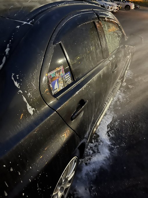 夜の洗車も乙なもの 