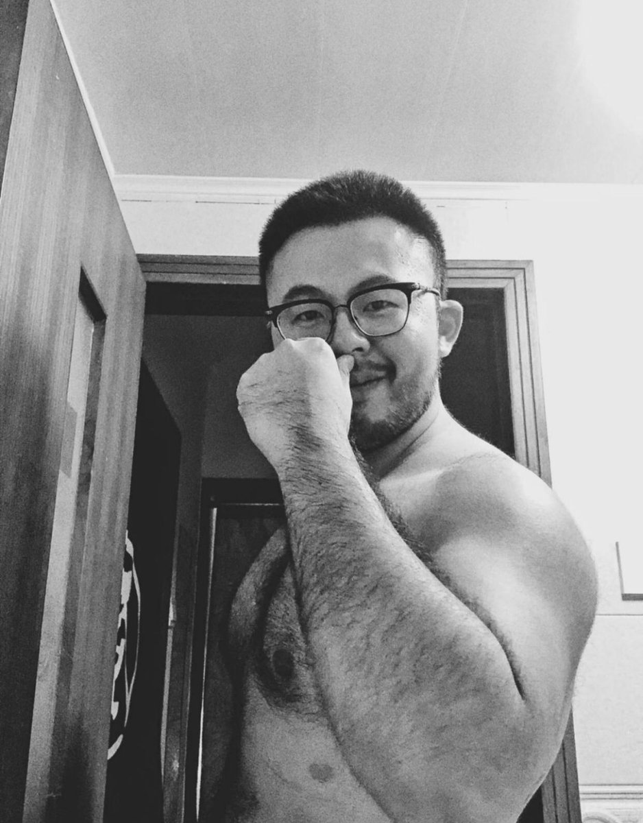 一週間働いて、お疲れ様でした。🙇‍♂️
週末を迎える最善の方法『早く寝なさい』🤣🤣
明日も母と一緒に散歩に行きましょう。❤