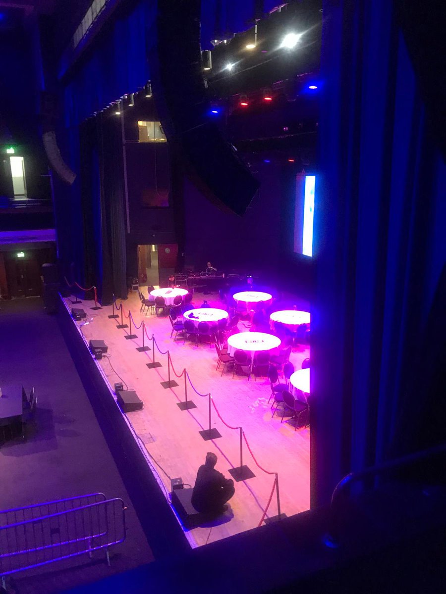 🚨🔥🚨 All Rise. 🚨🔥🚨
Many years in the making.
Tonight history will be made.
We bring professional boxing back to the Guildhall for the first time in somewhat 37 years.
Can’t wait to see this venue full and bouncing tonight.