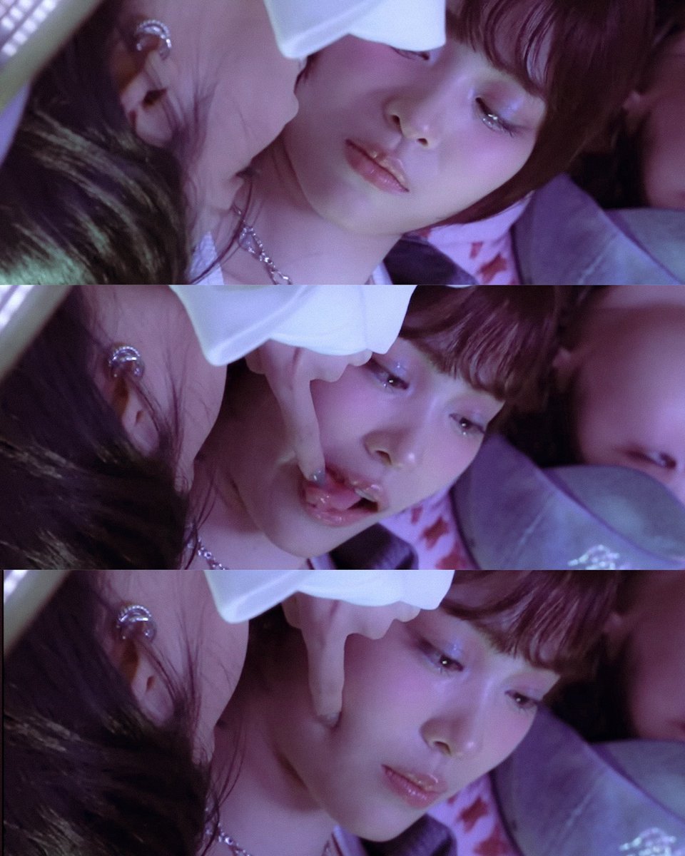 Yeji? Ryujin? 👀 ehem