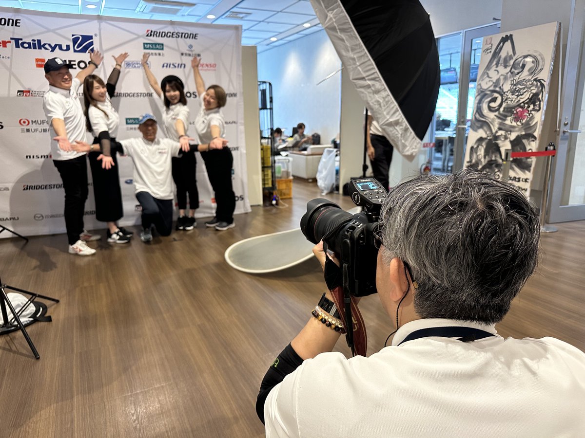 #S耐TV
宣材写真の撮影をしました。

こちらも明日から長丁場です！
応援よろしくお願いします🐱

#S耐 #スーパー耐久 #SuperTaikyu #富士24時間 #Fuji24h #ENEOS #BRIDGESTONE