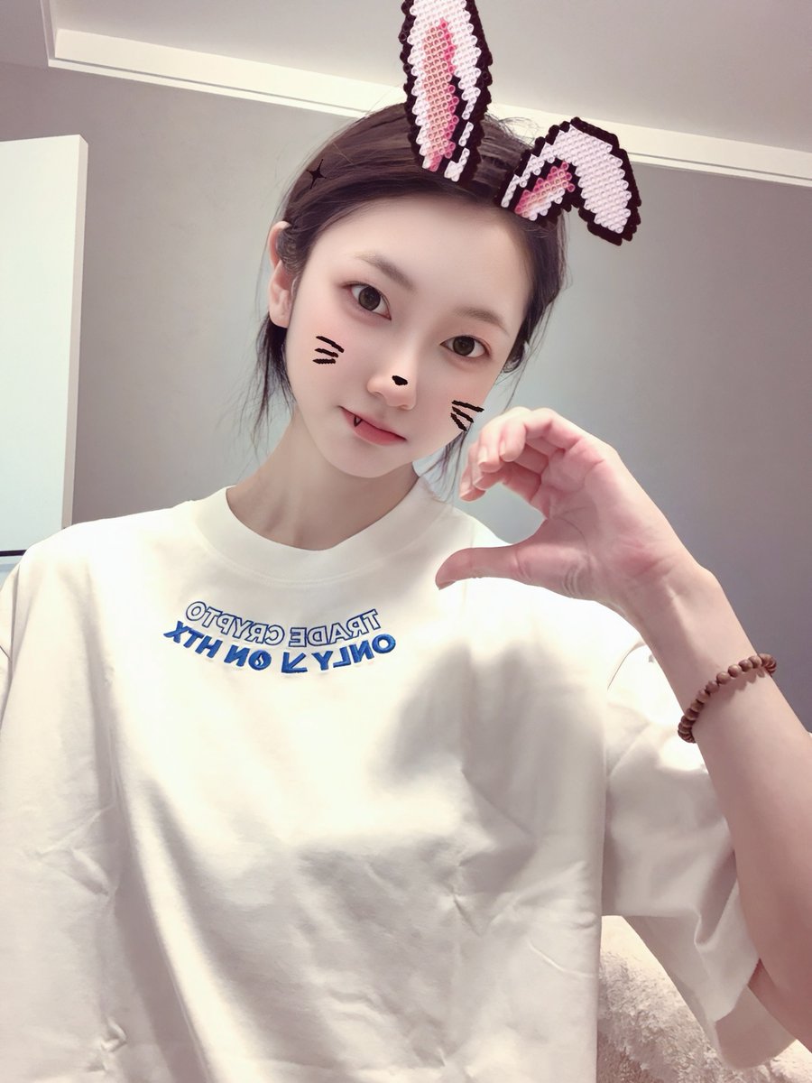 收到火币端午节的周边啦！
杯子和衣服好好看💗
㊗️火币越来越好🔥越来越火
<a href="/HuobiGlobal/">火币HTX</a> <a href="/justinsuntron/">H.E. Justin Sun 🍌</a> <a href="/HTX_Molly/">火币HTX六爷</a> <a href="/qingyang007/">清扬</a> <a href="/Ceee333_/">YIYI_ (CE)</a> <a href="/xiaojiucai_andy/">小韭菜andy</a>