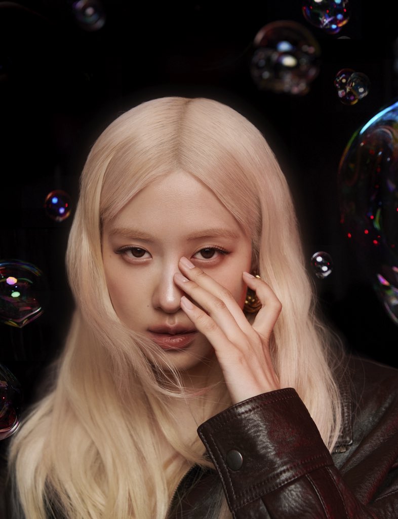 CampbellAddy's tweet image. 🌹This is for the Blinks & Numbers Ones 🌹 ROSÉ by Campbell Addy for @dazed : The Celebration Issue
Thank you for all those involved, a beautiful time was had in Seoul. 감사합니다