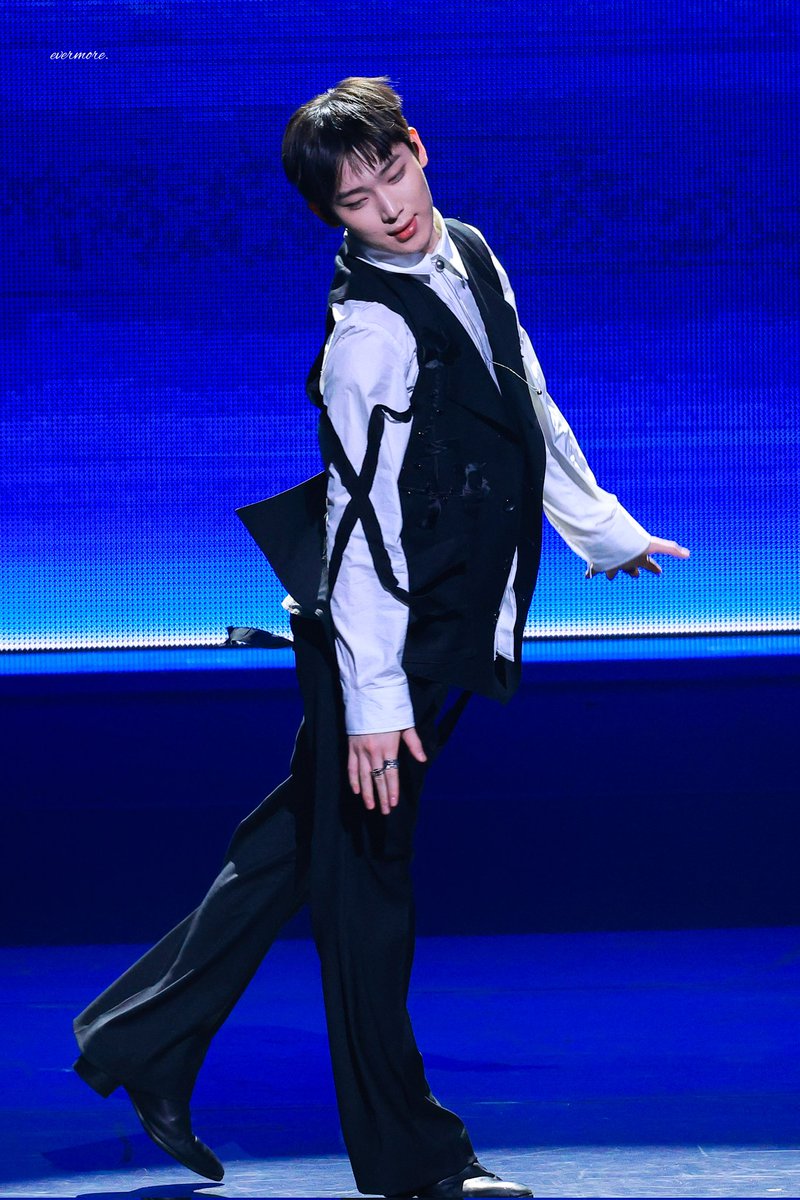 𝐄𝐯𝐞𝐫𝐦𝐨𝐫𝐞 𝐒𝐮𝐧𝐨𝐨. tweet media