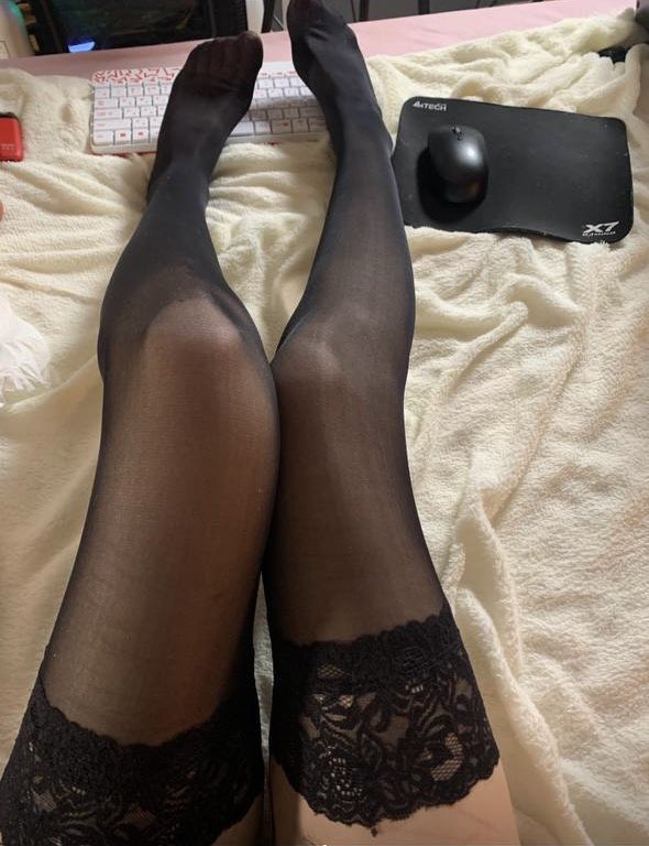 EvaSinner0's tweet photo. more feets on my Fansly🐾 https://t.co/dQLtwtCWuG