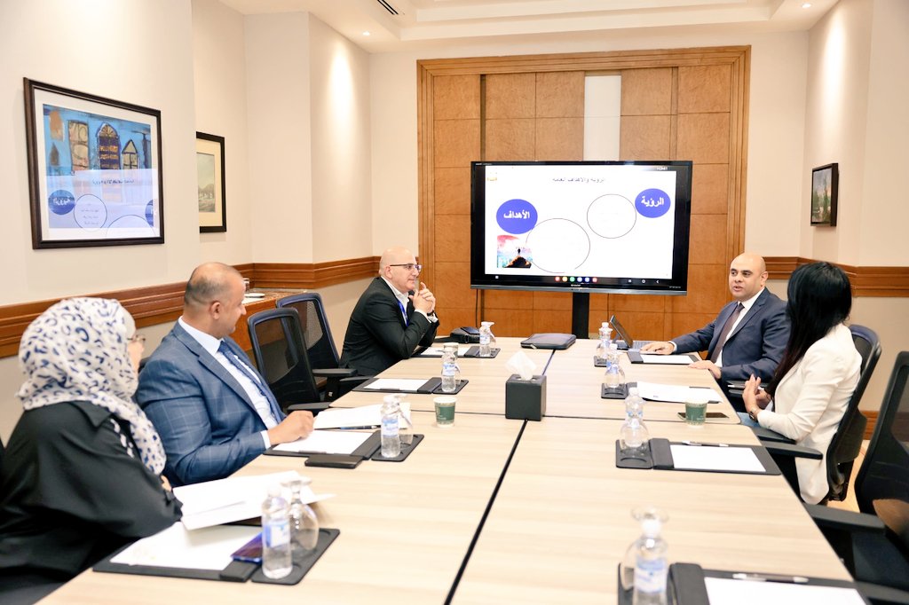 جهود هيئة الرقابة الإدارية 🇪🇬 في تطوير البنية المعلوماتية للدولة وأهمية هذه البنية في دعم جهود الوقاية من الفساد ومحاربته محط تقدير وموضوع تبادل خبرات مع مركز التدريب والابتكار لدى هيئة النزاهة ومكافحة الفساد 🇯🇴 التي تعمل على إنجاز تحول رقمي شامل وتعزيز استخدام التكنولوجيا.