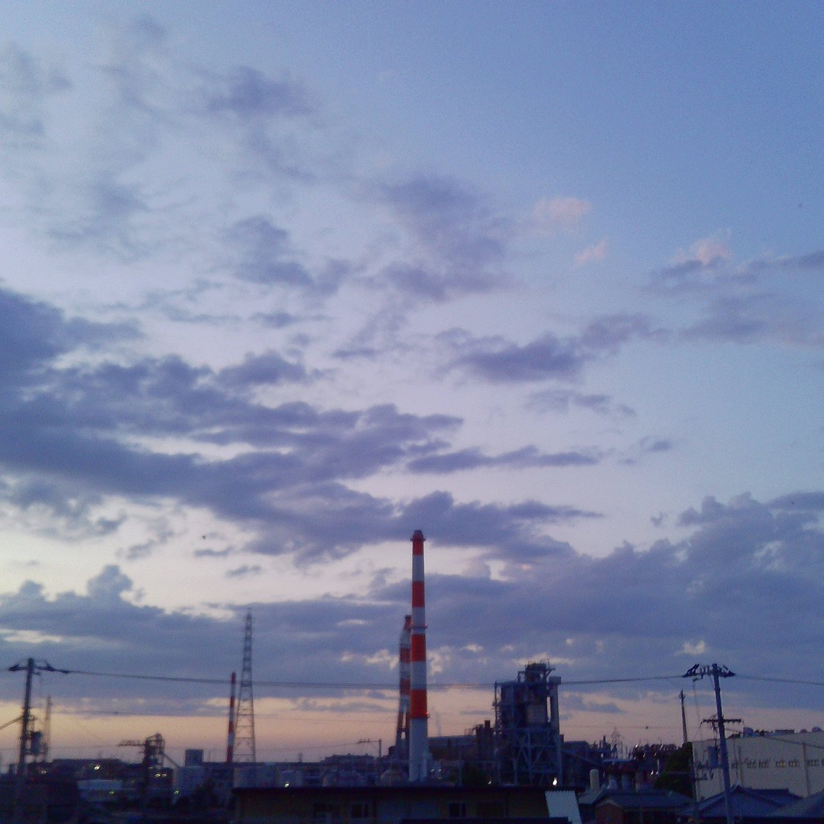 ChuzhaoLife's tweet photo. 別日、工場地帯の夕焼け
同じ時間帯でも、違う顔を見せてくれる

chuzhao
 #chuzhao https://t.co/6ybv1KBqQw