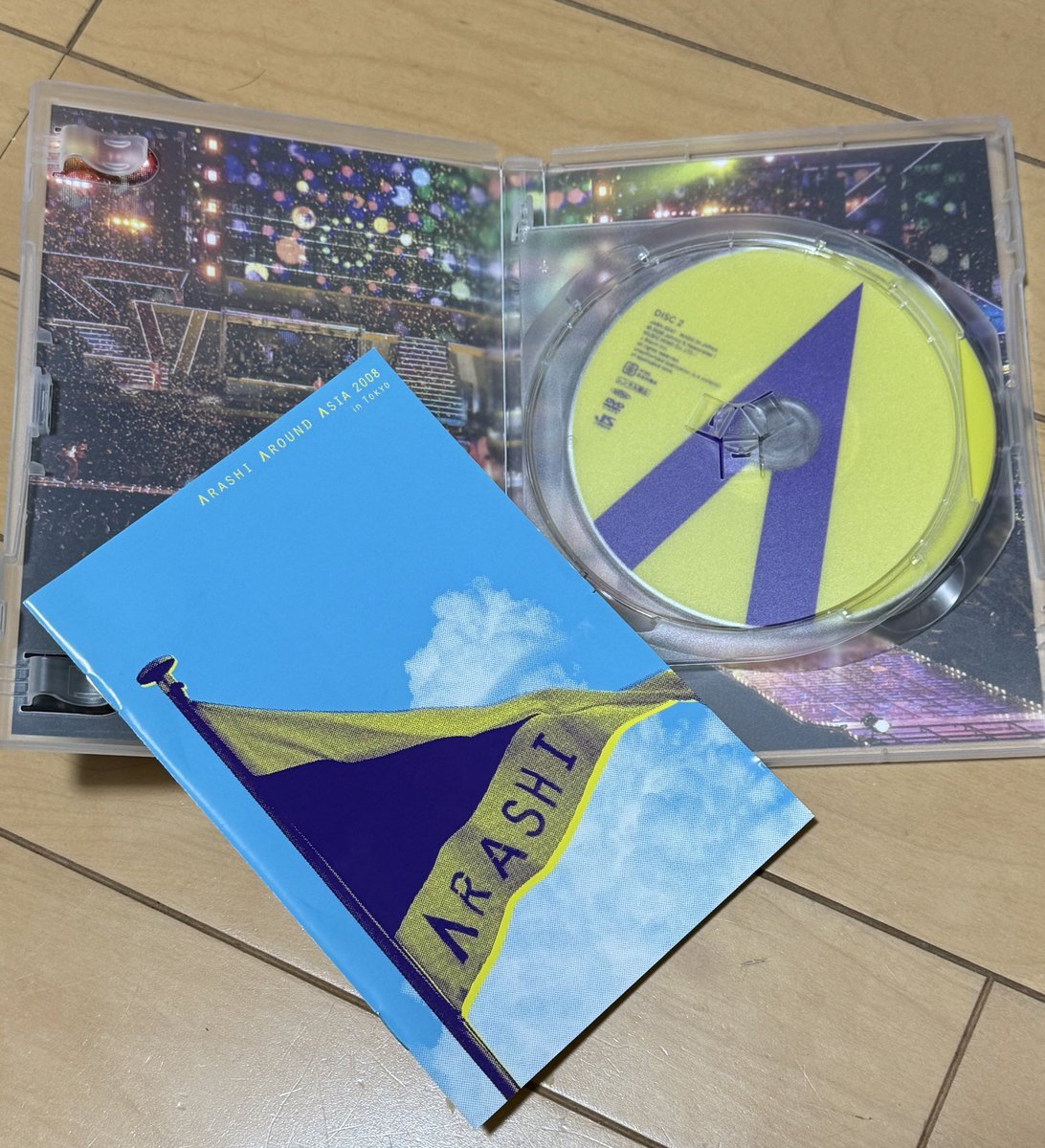 yutashotafuku's tweet photo. 7億年ぶりくらいに爆音で見た
久しぶりすぎるDVDの画質にびっくりだけど、私的嵐No.1のLIVE
「翔」うちわブンブンしてたわ
嵐がまだちょいギラギラ感残ってて最高
本当にこの国立最高でした
大野くんソロバックMADだよ
この前のツアーのTimeもよかったよな
#ARASHI #AAA2008 https://t.co/ZvHZBazG0X
