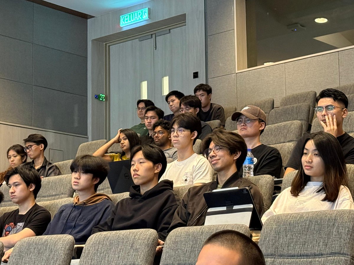 MY Blockchain Week (@malaysiabcw) on Twitter photo Monash is heating up.
Crowd’s rolling in. Energy’s building.
We’re ready for the next leg of the #MYBW2025 Campus Roadshow with <a href="/mumbcs/">Monash Blockchain Club</a>
Let’s get it. 🚀 #LiftOff Monash is heating up.
Crowd’s rolling in. Energy’s building.
We’re ready for the next leg of the #MYBW2025 Campus Roadshow with <a href="/mumbcs/">Monash Blockchain Club</a>
Let’s get it. 🚀 #LiftOff