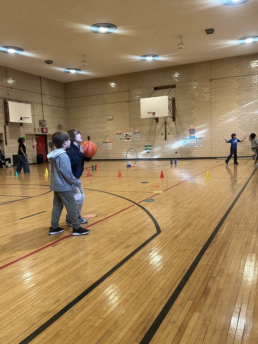 249Ps's tweet image. 🍄 Level up your afterschool fun! Our Super Mario Bros. themed night was a blast with games, raffles, crafts, and tons of food! Huge thanks to everyone who joined us for our Camba Family Night!!  🍄🍄🍄@CAMBAInc #WhereCollegeBeginsInPrek 
#AfterSchoolFun