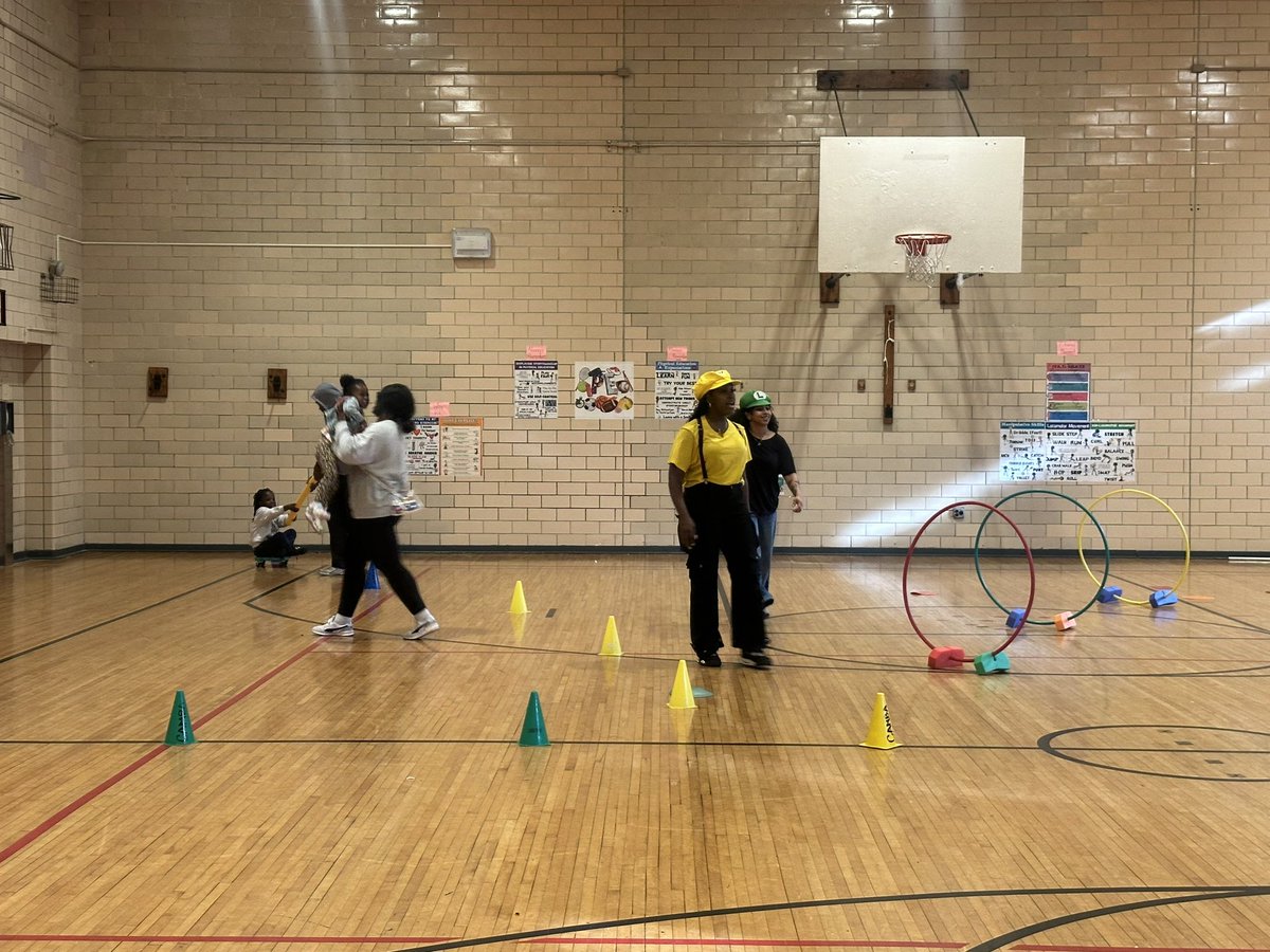 249Ps's tweet image. 🍄 Level up your afterschool fun! Our Super Mario Bros. themed night was a blast with games, raffles, crafts, and tons of food! Huge thanks to everyone who joined us for our Camba Family Night!!  🍄🍄🍄@CAMBAInc #WhereCollegeBeginsInPrek 
#AfterSchoolFun