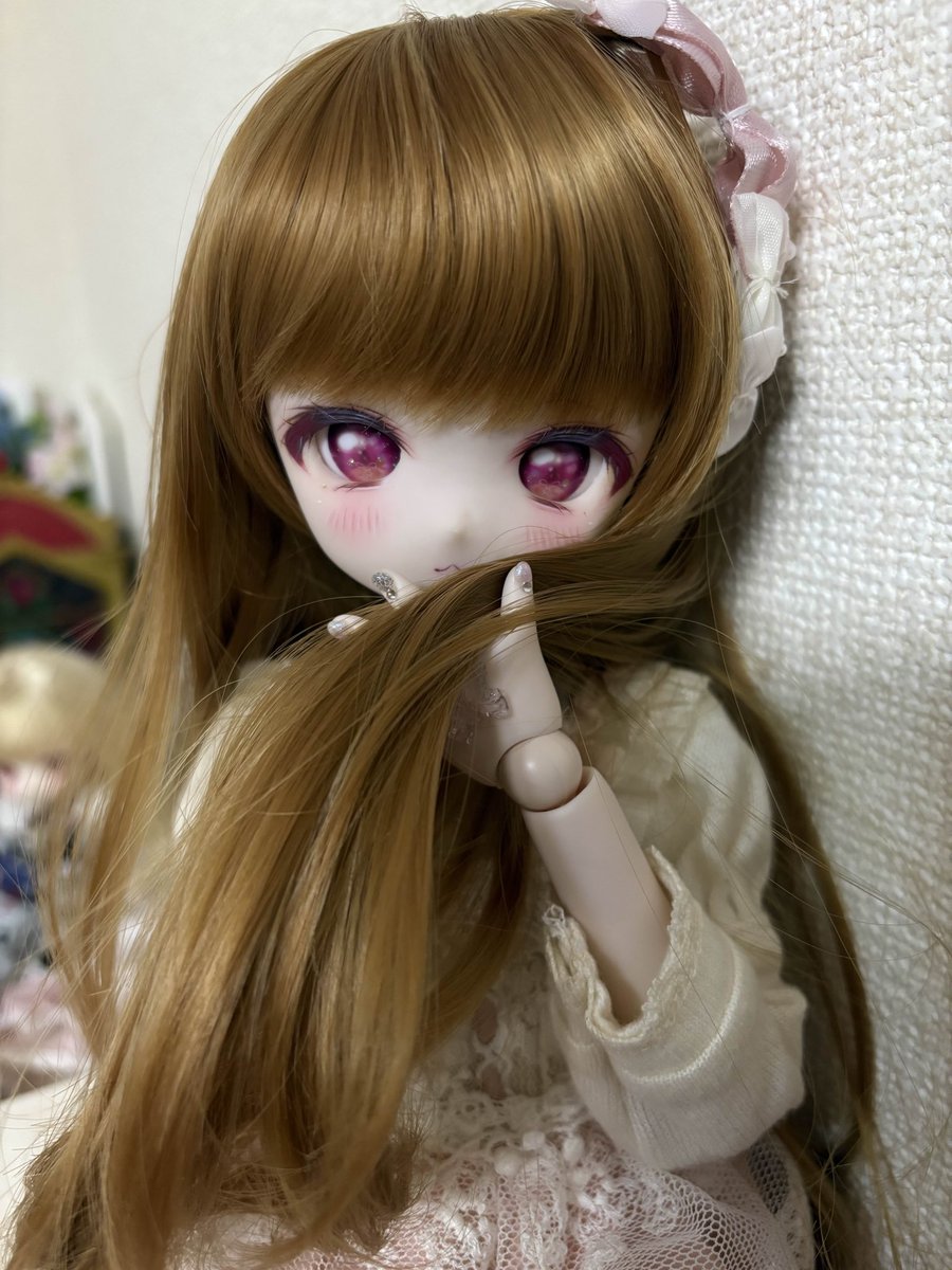 ふわり〜！！！
そんなに見ないでぇ！！！！🥺
照れる！！かわいい！！！！！

#まりりっこ